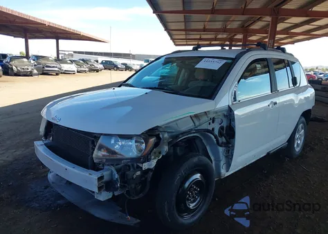 2014 Jeep Compass Sport из США, поврежденный, VIN 1C4NJCBA0ED602424